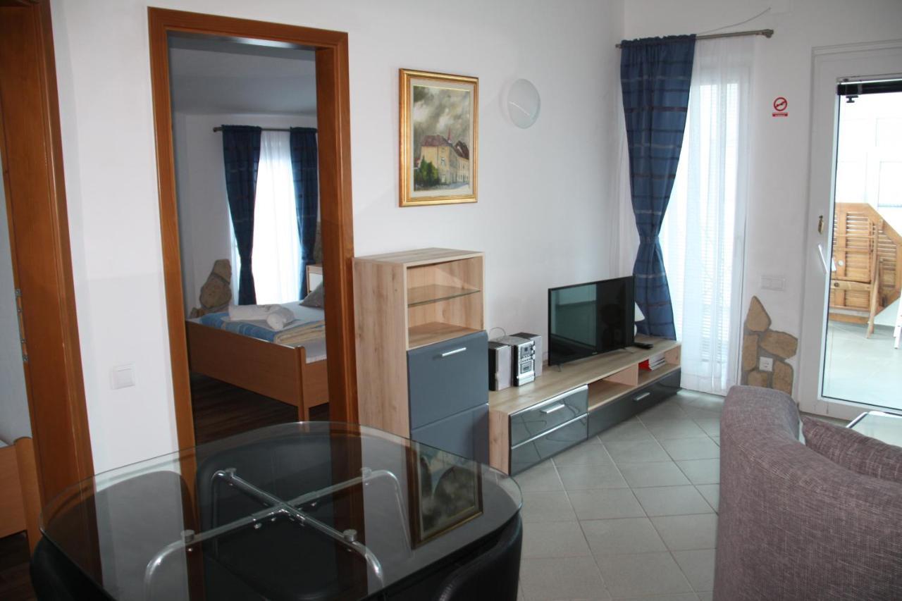 Vila Filipasic Apartamento Vir Exterior foto