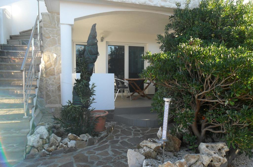 Vila Filipasic Apartamento Vir Exterior foto